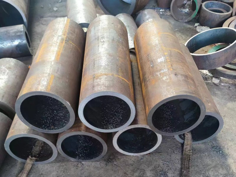 巴塘12Cr1MovG无缝钢管切割